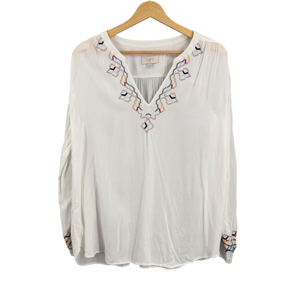 Loft Outlet Blouse Size Medium White Embroidered V-Neck Long Sleeve Rayon
